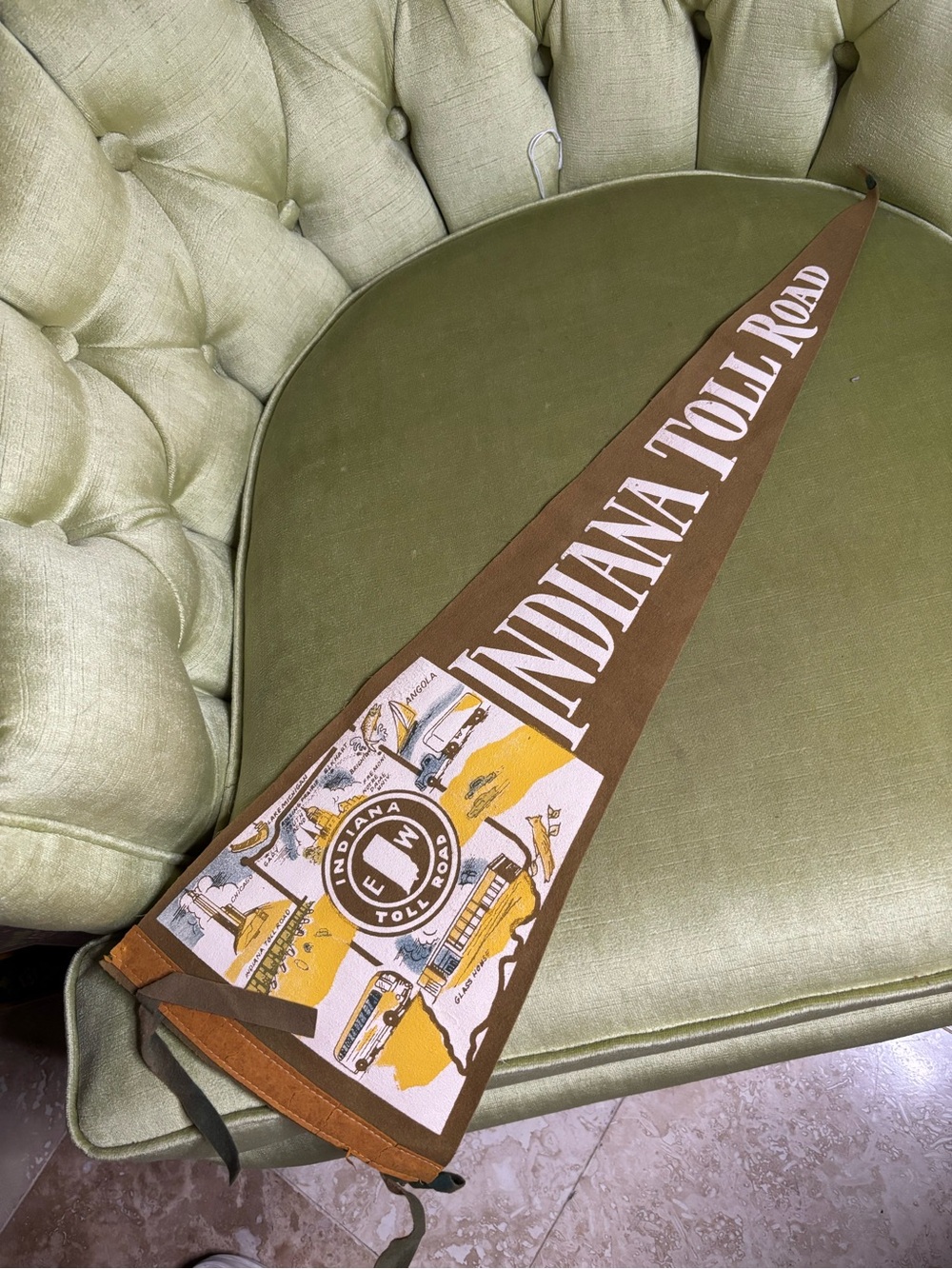 Vintage 1960's Indiana Toll Road Landmarks Felt Pennant Travel Flag 26" - Picture 2 of 7